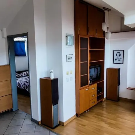 Sarah Center Skopje