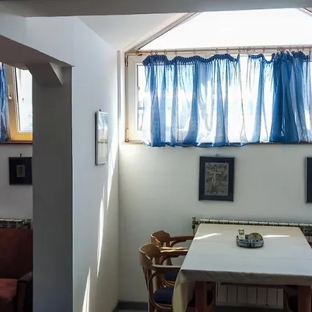 Apartment Sarah Center *