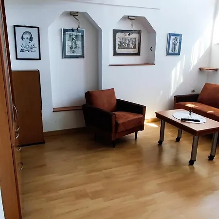 Apartment Sarah Center *